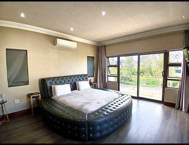 4 BEDROOM GOLF ESTATE FOR SALE IN BLUE VALLEY GOLF ESTATE